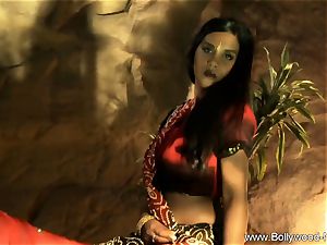 Indian cougar babe Is astounding When She Dances